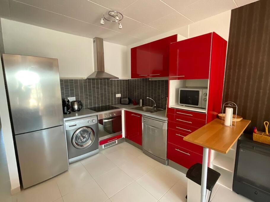אמפוריבראבה Lindo Apartamento Con Vistas Al Puerto Mistral מראה חיצוני תמונה
