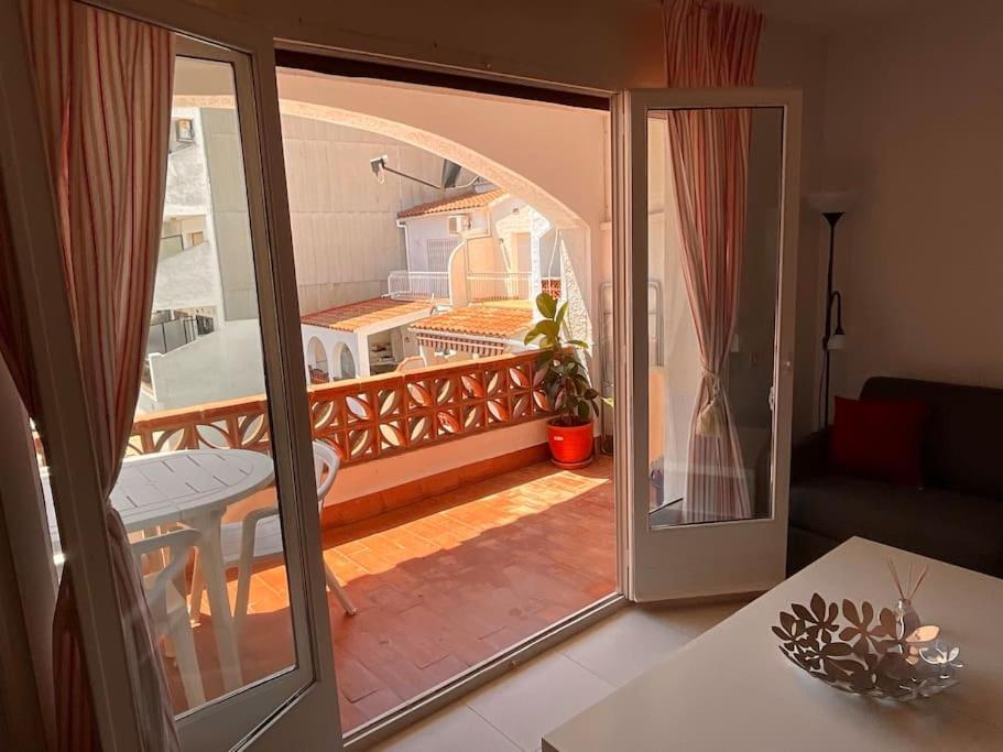 אמפוריבראבה Lindo Apartamento Con Vistas Al Puerto Mistral מראה חיצוני תמונה